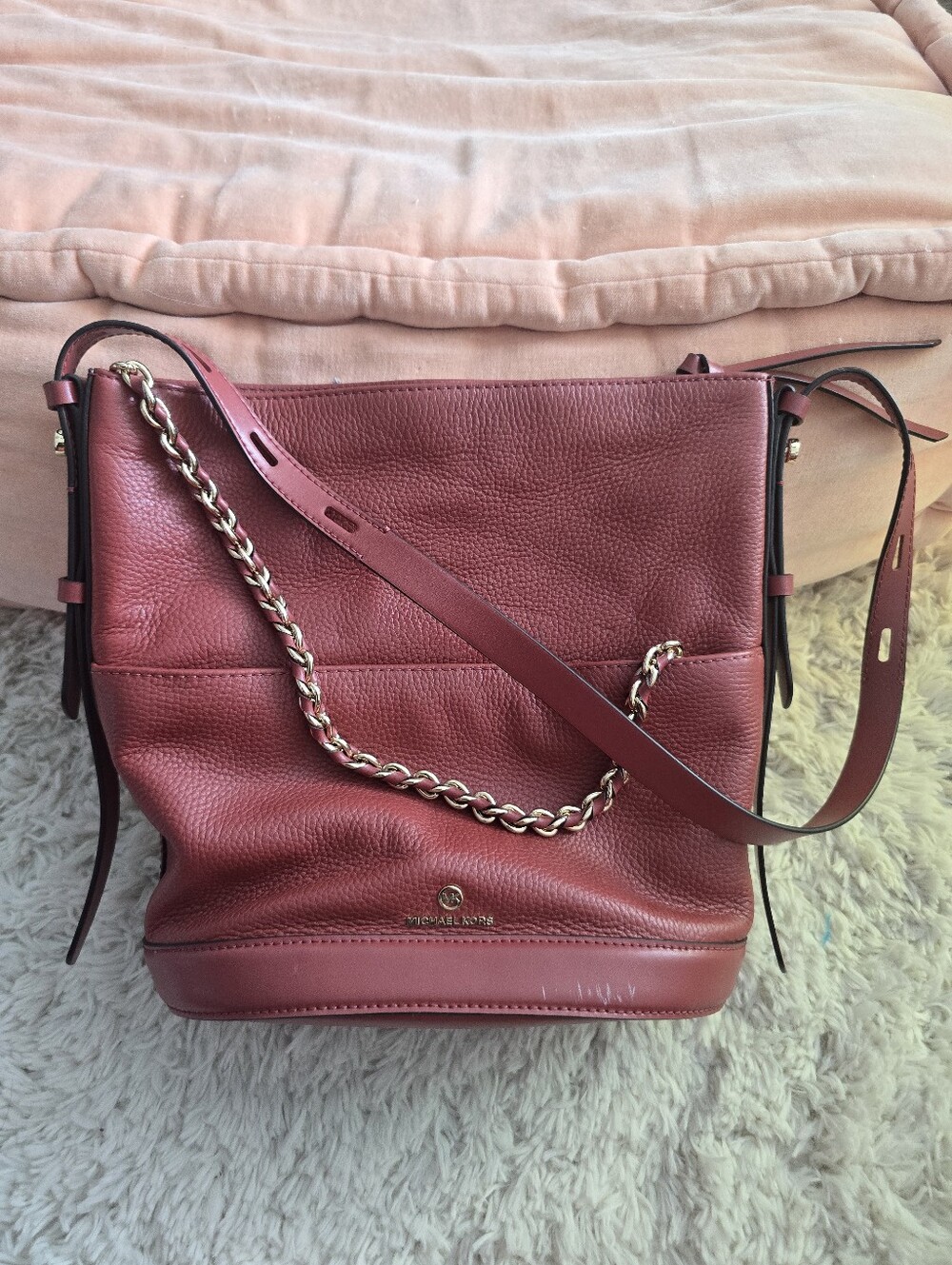 michael kors bucket bag